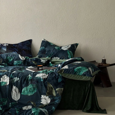 Green Vintage Tropical Leaves Printing Velvet Fleece Ultra Soft Bedding Set